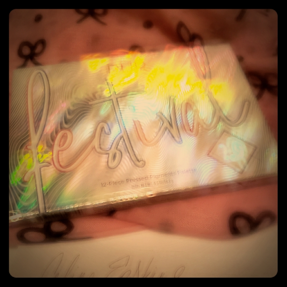 PUR Festival Eyeshadow